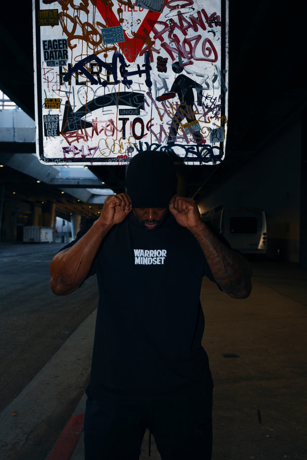 "Built to Last. Born to Win" T-Shirt - Black